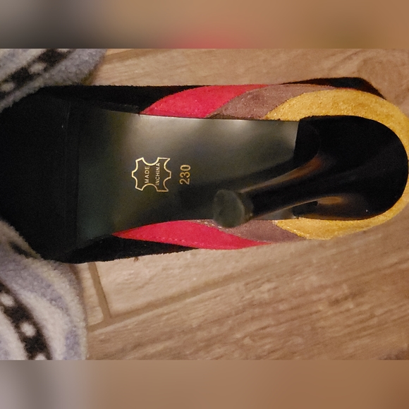 Ankle boot - Picture 3 of 3